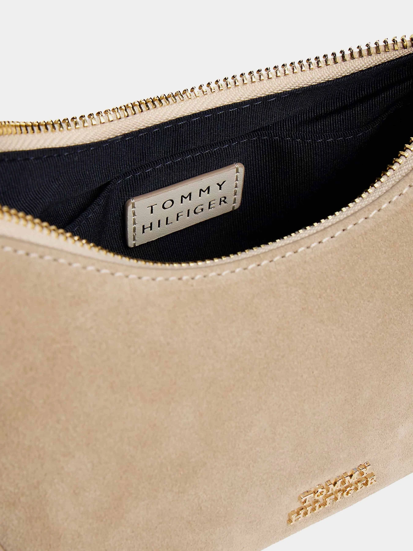 Сумки Tommy Hilfiger модель AW0AW17536-ACI Сумки Tommy Hilfiger модель AW0AW17536-ACI Фото