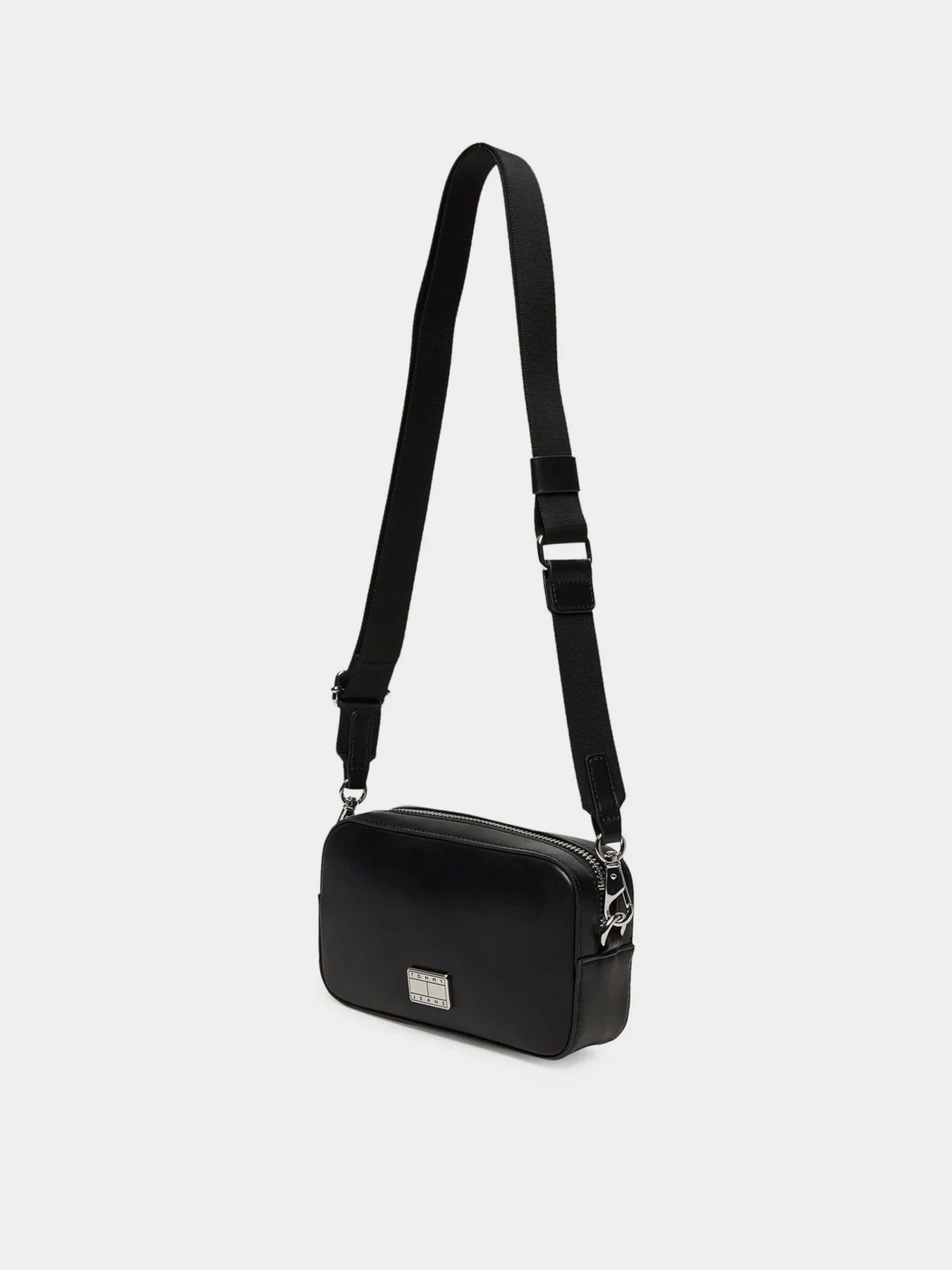 Сумки Tommy Hilfiger модель AW0AW17570-BDS Сумки Tommy Hilfiger модель AW0AW17570-BDS Фото