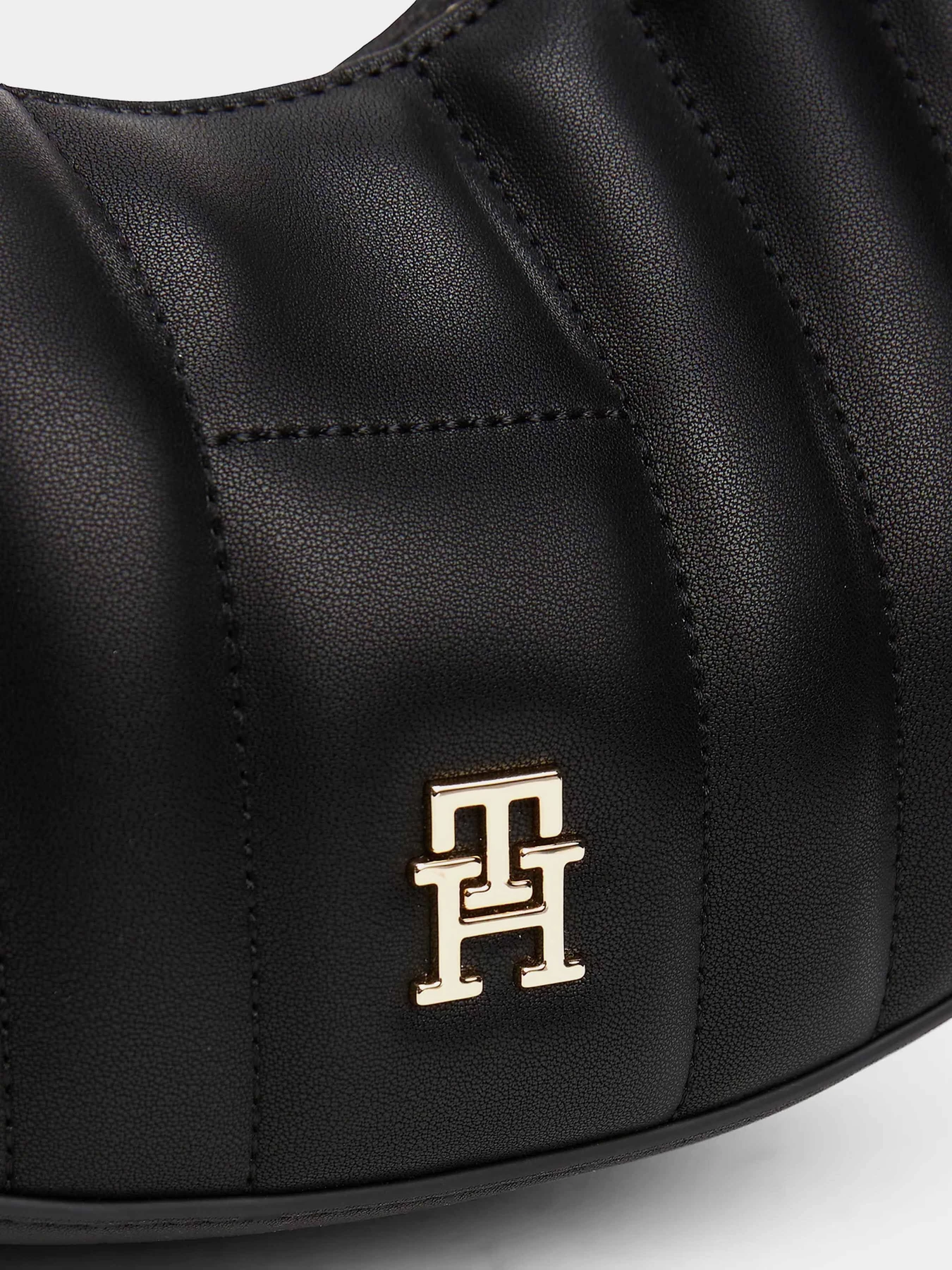 Сумки Tommy Hilfiger модель AW0AW17635-BDS Сумки Tommy Hilfiger модель AW0AW17635-BDS Фото