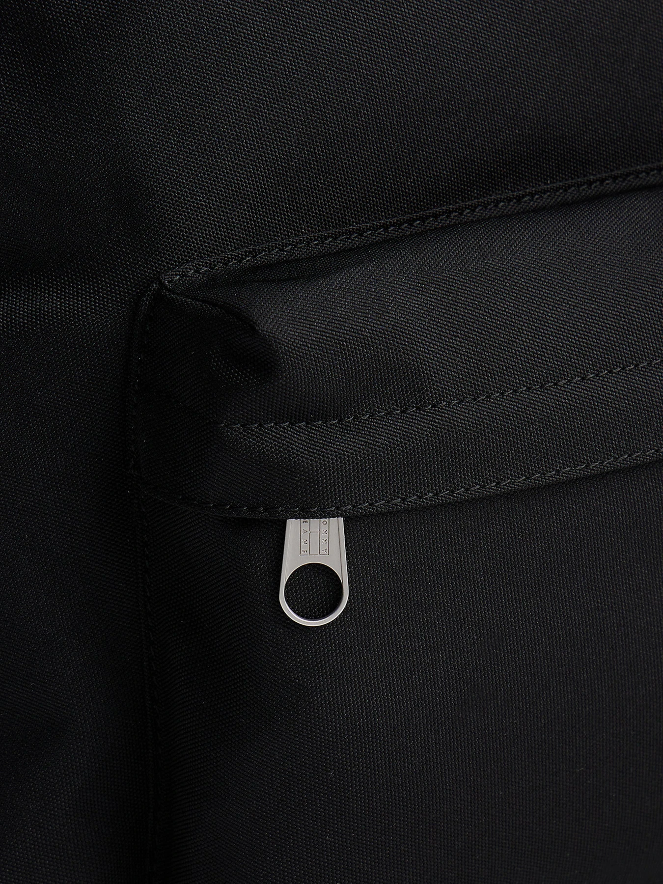 Рюкзаки Tommy Hilfiger TJM ESS DAILY DOME BACKPACK модель AM0AM13726-BDS Фото
