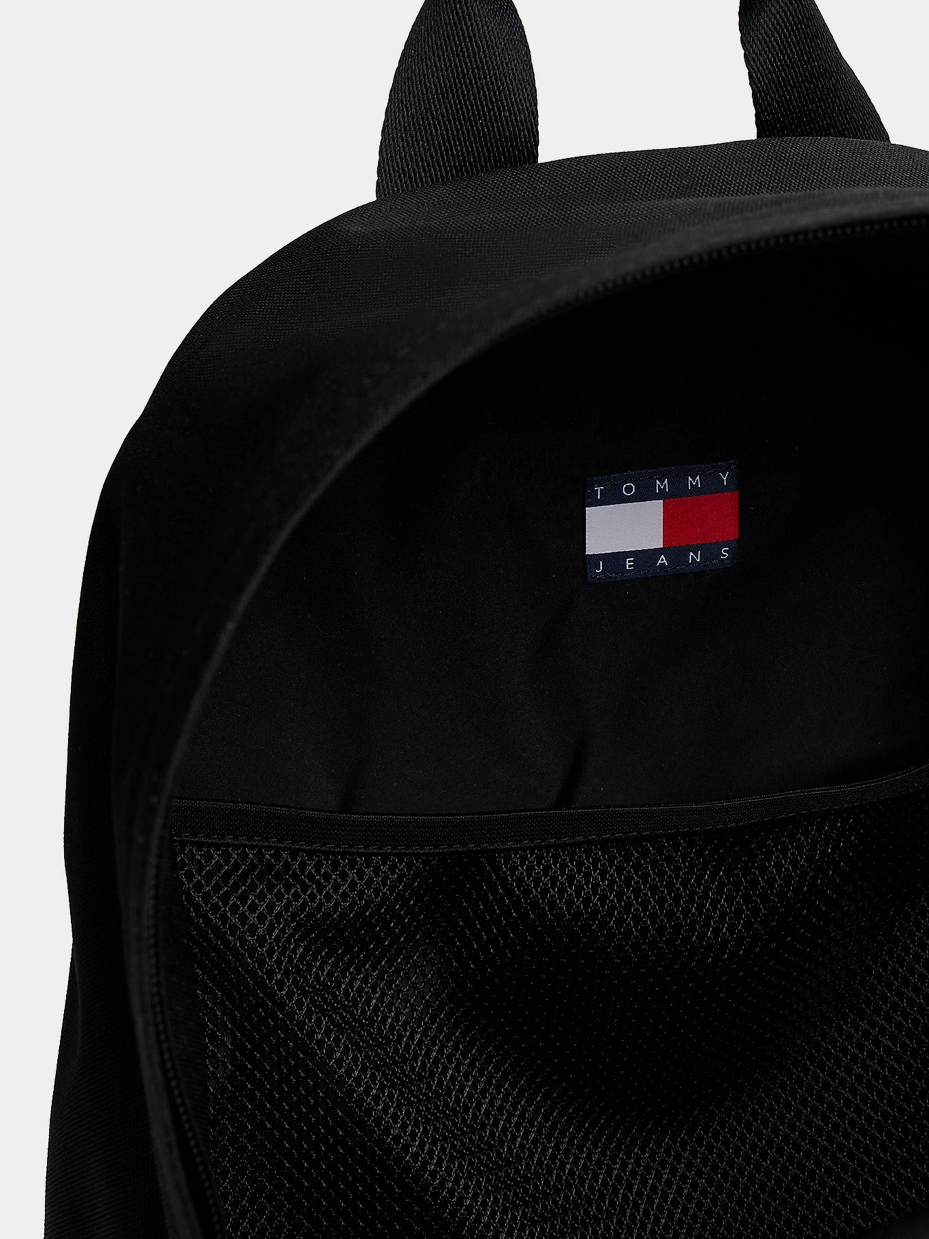 Рюкзаки Tommy Hilfiger TJM ESS DAILY DOME BACKPACK модель AM0AM13726-BDS Фото
