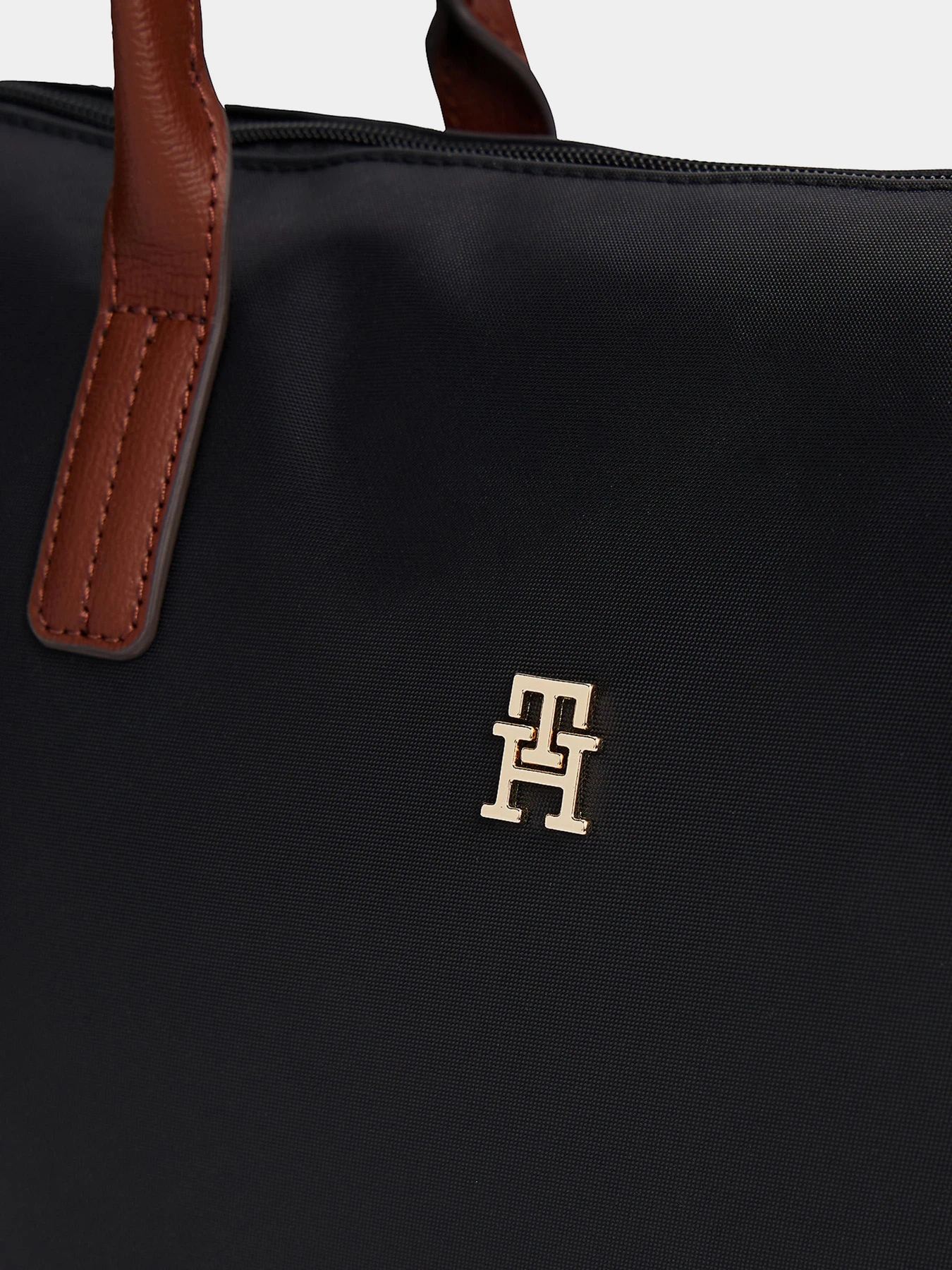 Сумки Tommy Hilfiger модель AW0AW17711-BDS Сумки Tommy Hilfiger модель AW0AW17711-BDS Фото