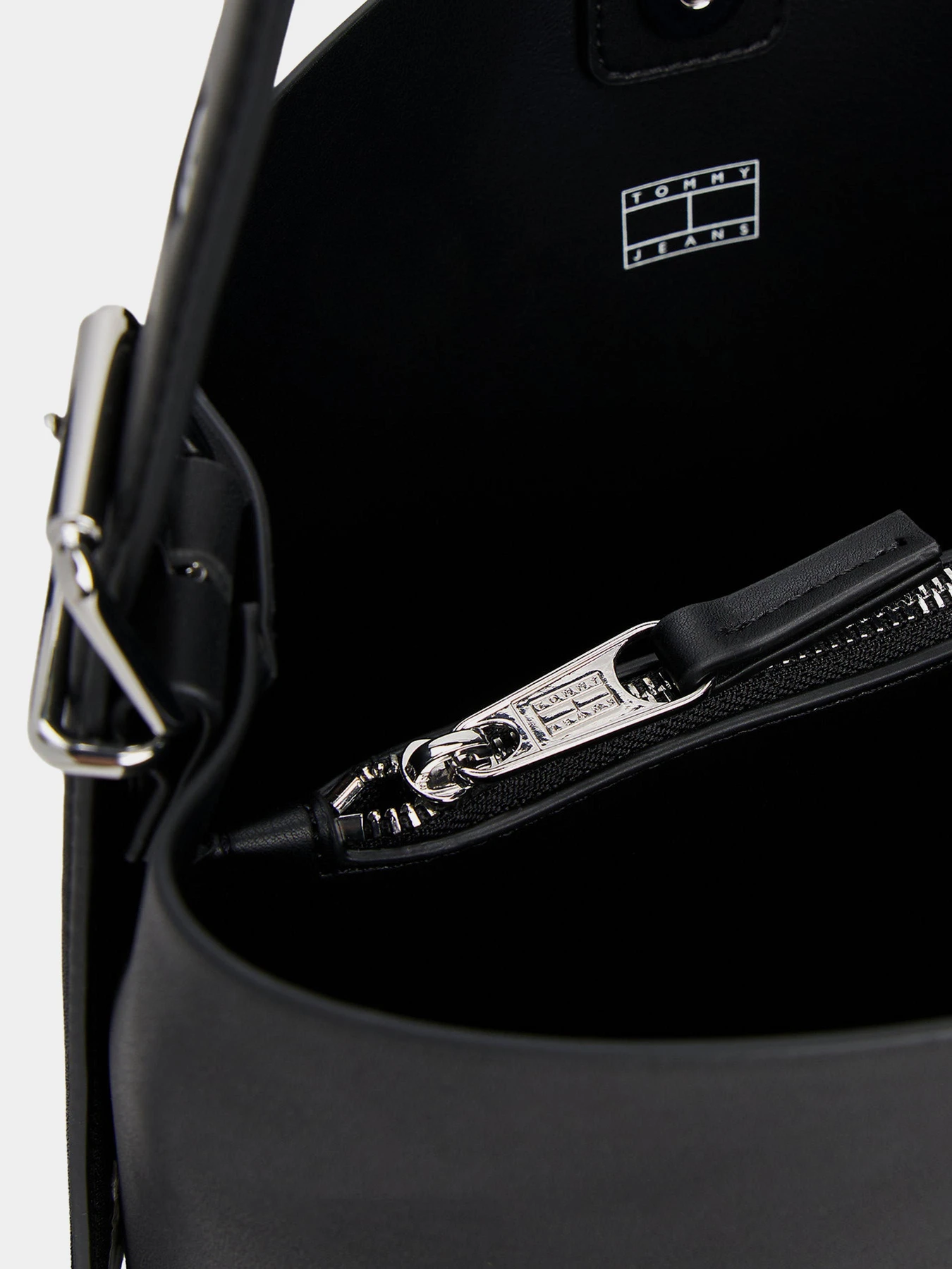 Сумки Tommy Hilfiger модель AW0AW17871-BDS Фото