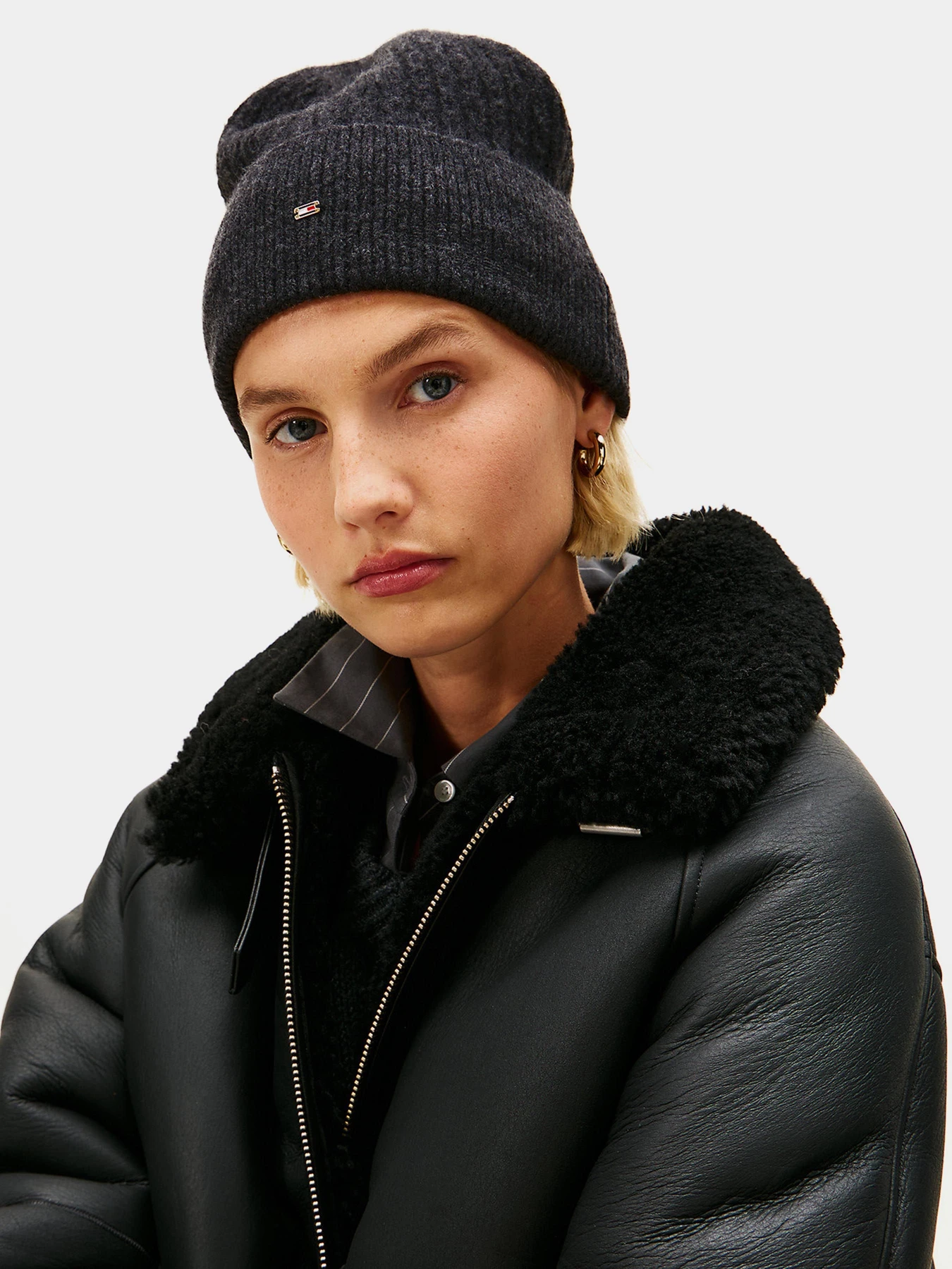 Шапки и кепки Tommy Hilfiger модель AW0AW17776-BDS Шапки и кепки Tommy Hilfiger модель AW0AW17776-BDS Фото