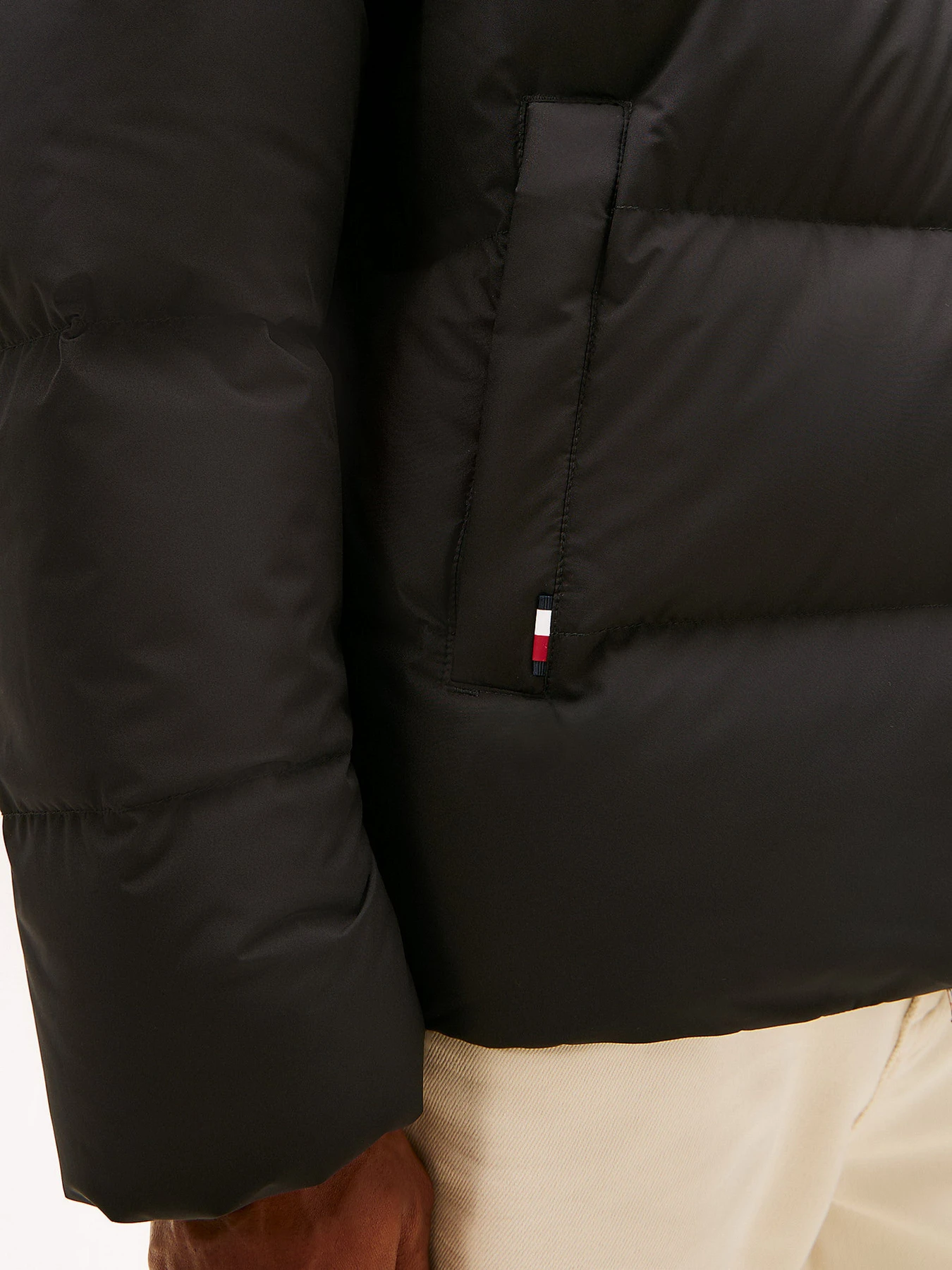 Куртки и дубленки Tommy Hilfiger модель MW0MW40616-BDS Фото