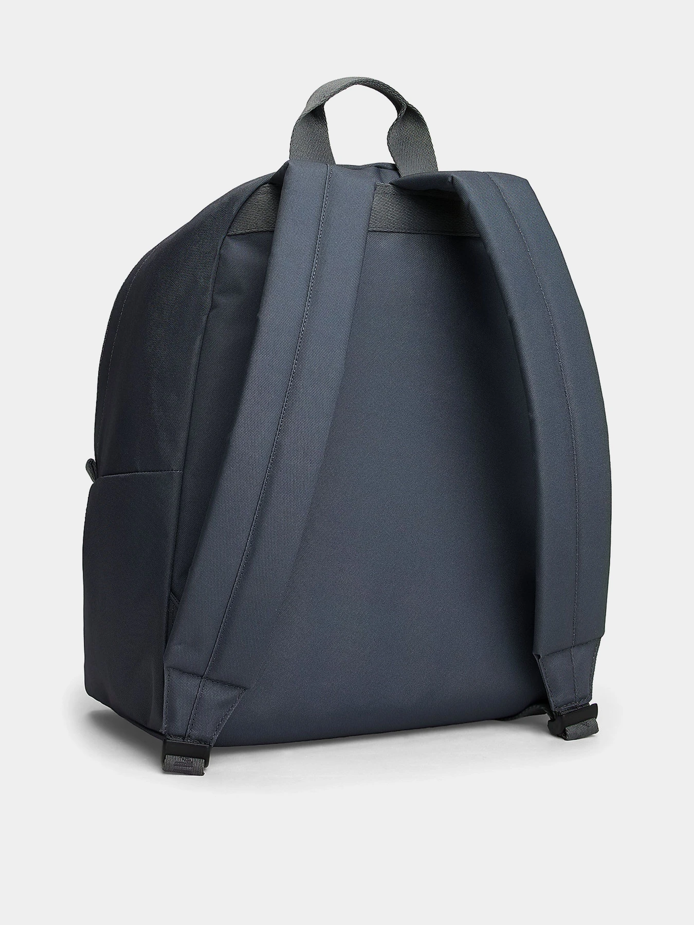 Рюкзаки Tommy Hilfiger TJM ESS DAILY DOME BACKPACK модель AM0AM13726-PSN Рюкзаки Tommy Hilfiger TJM ESS DAILY DOME BACKPACK модель AM0AM13726-PSN Фото