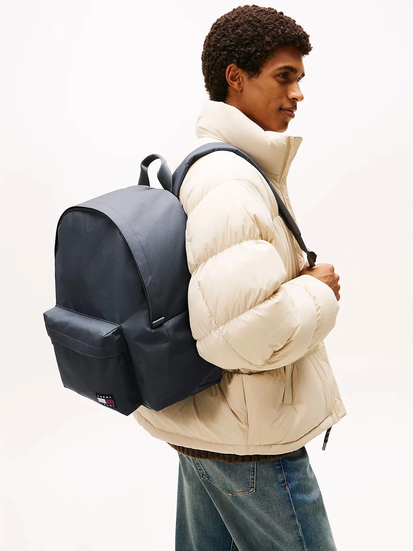 Рюкзаки Tommy Hilfiger TJM ESS DAILY DOME BACKPACK модель AM0AM13726-PSN Рюкзаки Tommy Hilfiger TJM ESS DAILY DOME BACKPACK модель AM0AM13726-PSN Фото