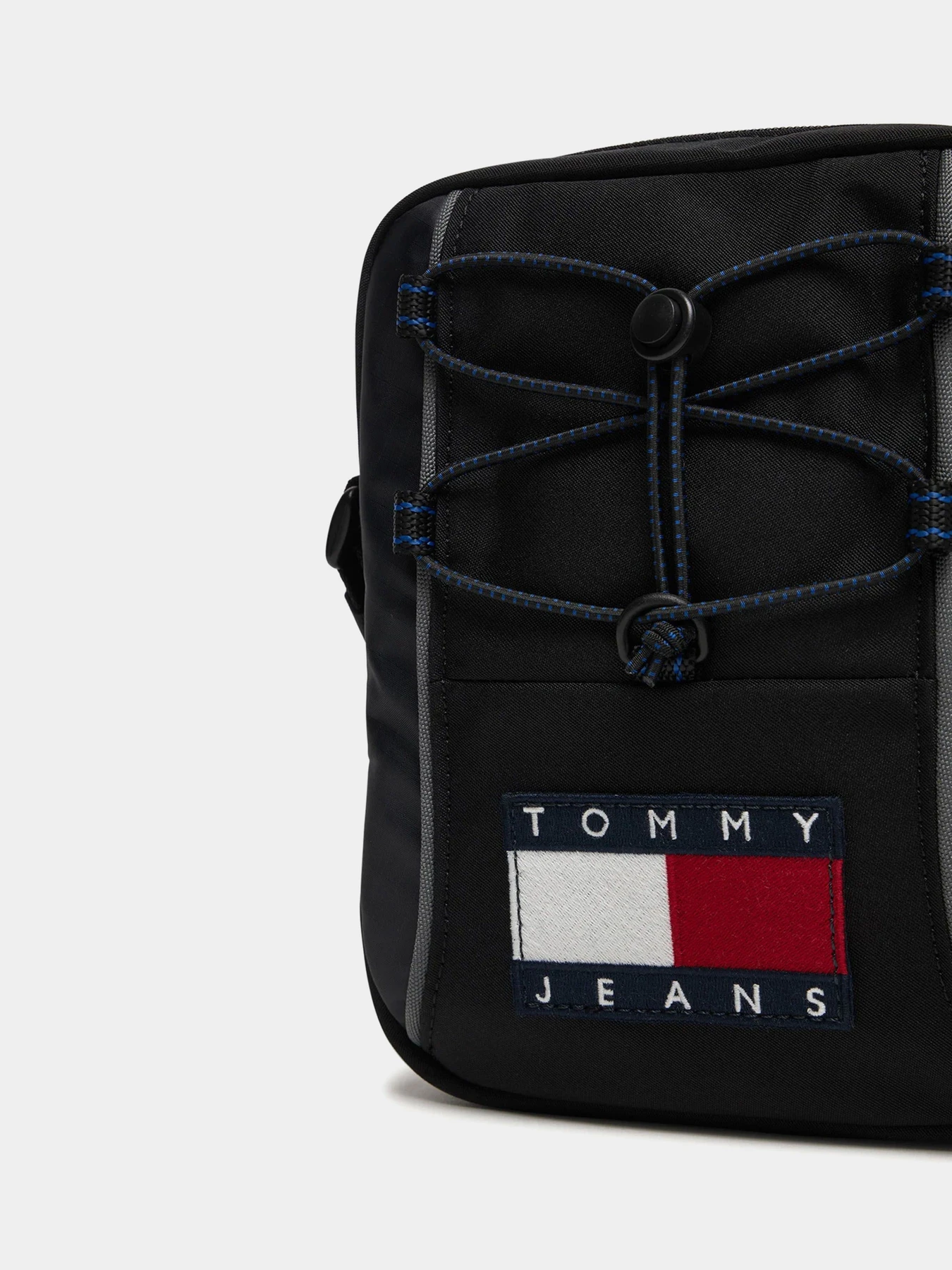 Сумки Tommy Hilfiger TJM ARCHIVE REPORTER модель AM0AM13882-BDS Сумки Tommy Hilfiger TJM ARCHIVE REPORTER модель AM0AM13882-BDS Фото