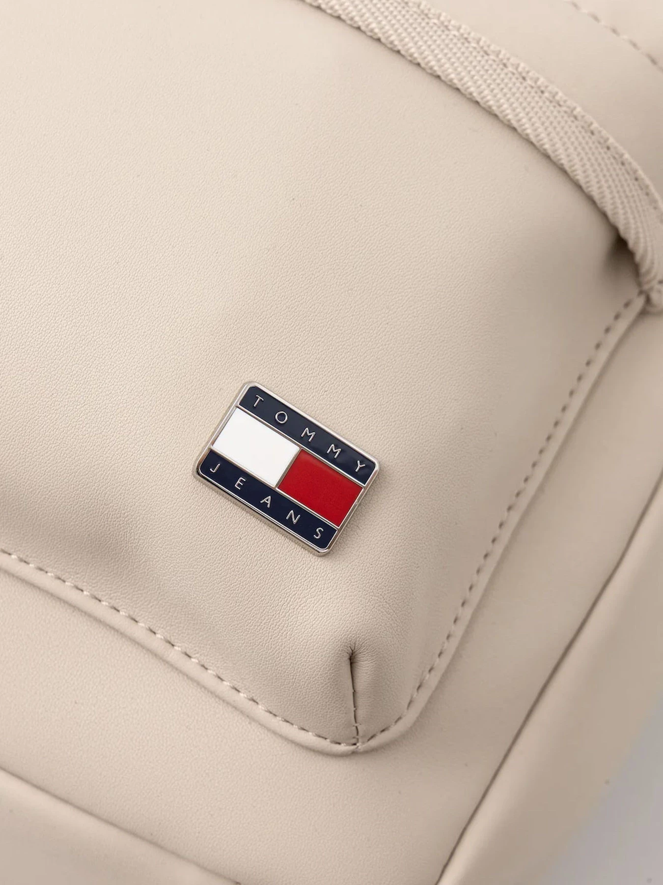 Рюкзаки Tommy Hilfiger TJW DAILY ELEVATED BACKPACK модель AW0AW18086-ABY Рюкзаки Tommy Hilfiger TJW DAILY ELEVATED BACKPACK модель AW0AW18086-ABY Фото