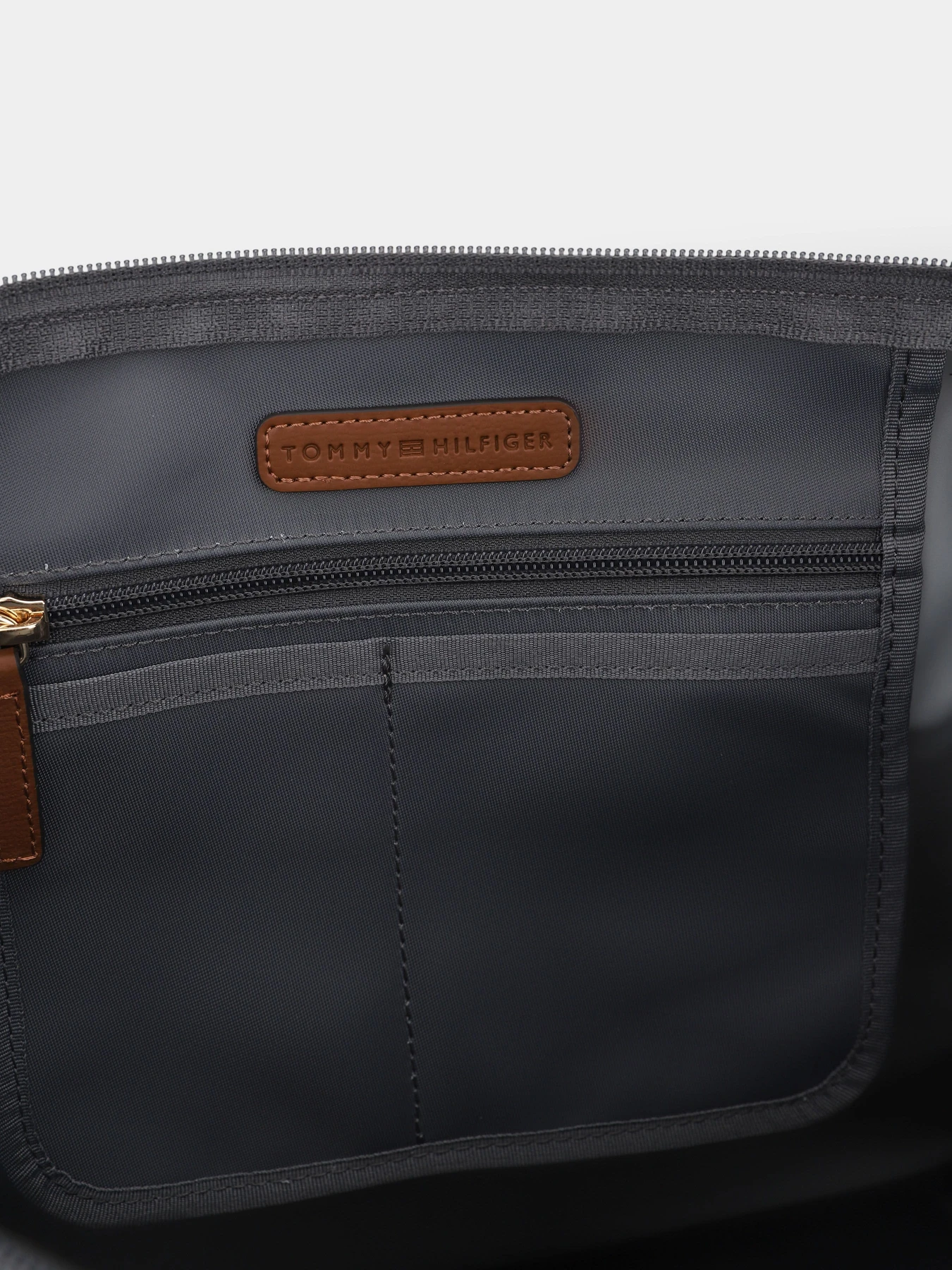 Сумки Tommy Hilfiger POPETTE TOTE модель AW0AW17711-PTU Сумки Tommy Hilfiger POPETTE TOTE модель AW0AW17711-PTU Фото