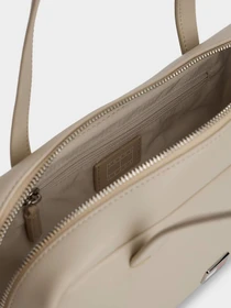 Сумки Tommy Hilfiger TJW CITY SHOULDER BAG модель AW0AW18075-ABY Фото