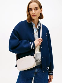 Сумки Tommy Hilfiger TH LOGO CAMERA BAG модель AW0AW18115-AEO Фото