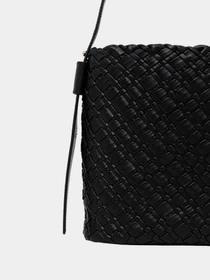 Сумки Tommy Hilfiger TH BRAIDED SHOULDER BAG модель AW0AW18160-BDS Фото