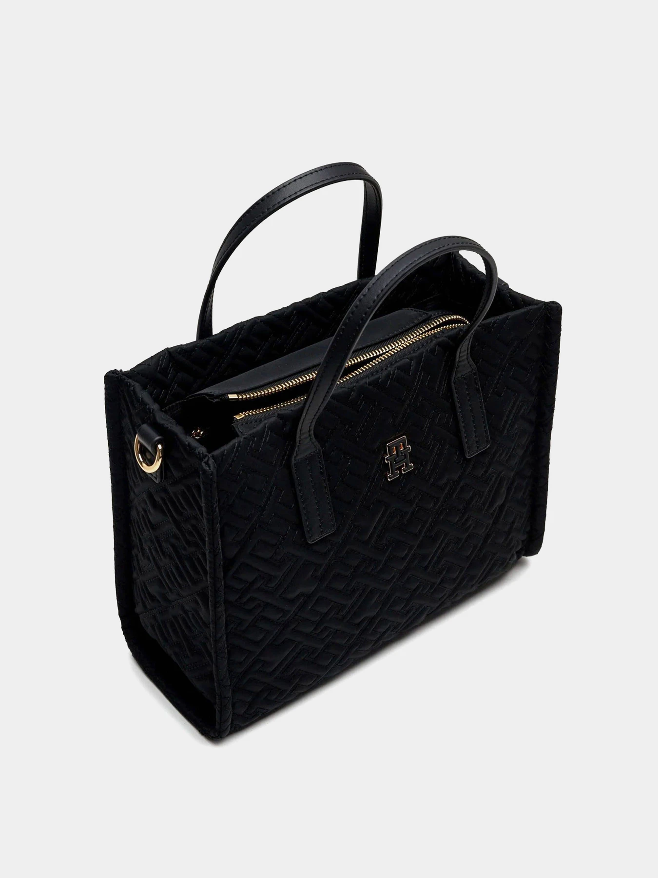 Сумки Tommy Hilfiger TH CITY MINI TOTE MONO NYLON модель AW0AW18162-BDS Сумки Tommy Hilfiger TH CITY MINI TOTE MONO NYLON модель AW0AW18162-BDS Фото