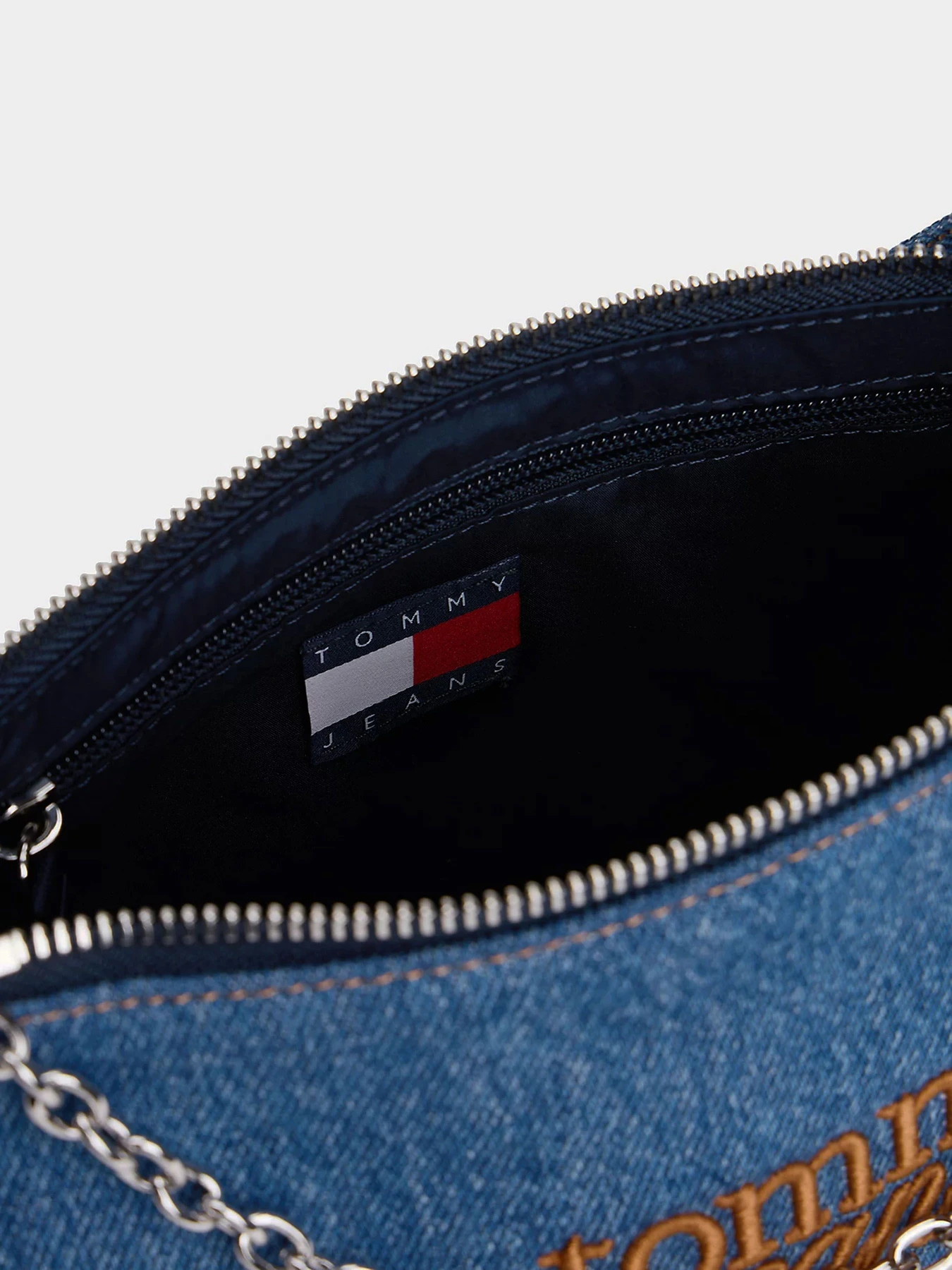 Сумки Tommy Hilfiger TJW COOL DENIM SHOULDER BAG модель AW0AW18575-1A7 Фото