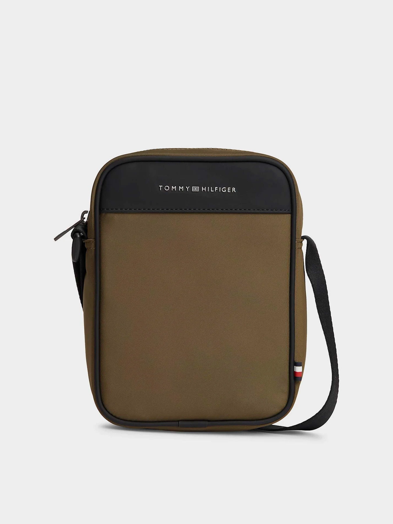 Сумки Tommy Hilfiger TH REPREVE MINI REPORTER модель AM0AM14150-GX9 Сумки Tommy Hilfiger TH REPREVE MINI REPORTER модель AM0AM14150-GX9 Фото