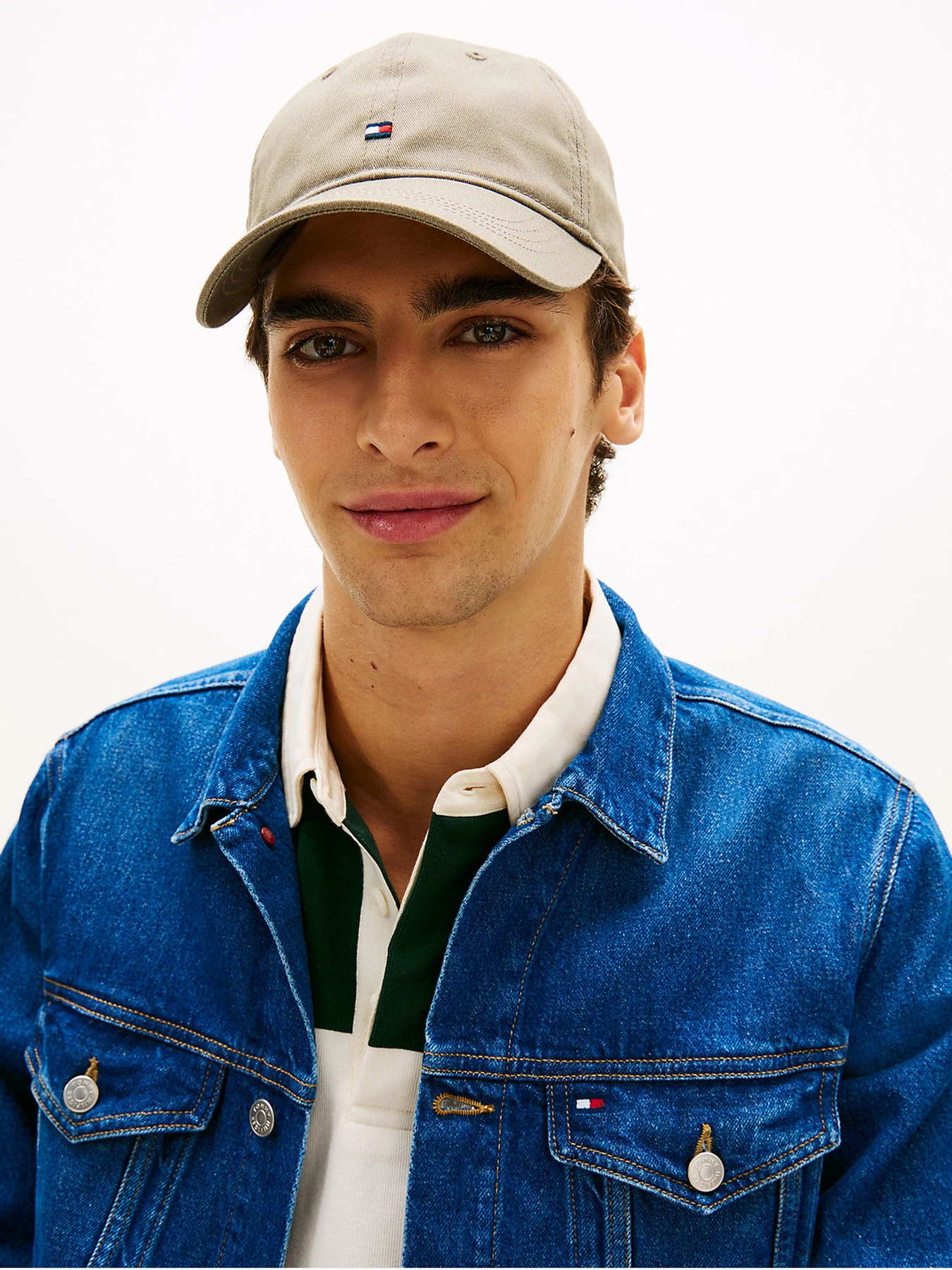 Шапки и кепки Tommy Hilfiger TH FLAG SOFT 6 PANEL CAP модель AM0AM14099-GXR Шапки и кепки Tommy Hilfiger TH FLAG SOFT 6 PANEL CAP модель AM0AM14099-GXR Фото
