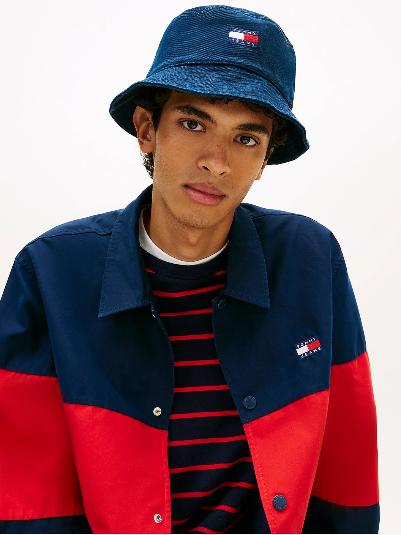Шапки и кепки Tommy Hilfiger TJM HERITAGE WASHED BUCKET модель AM0AM14267-C1G Шапки и кепки Tommy Hilfiger TJM HERITAGE WASHED BUCKET модель AM0AM14267-C1G Фото