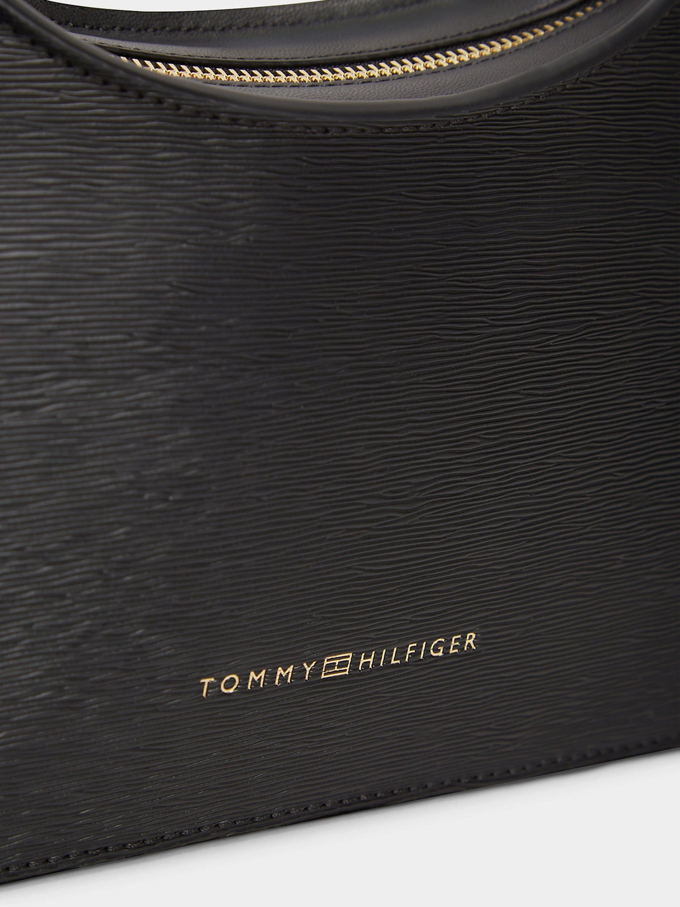 Сумки Tommy Hilfiger TH MODERN CROSSOVER модель AW0AW18619-BDS Сумки Tommy Hilfiger TH MODERN CROSSOVER модель AW0AW18619-BDS Фото