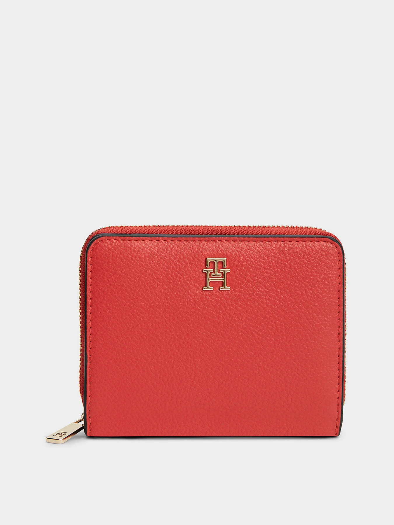 Кошельки Tommy Hilfiger TH ICON MED ZA W/FLAP модель AW0AW18475-XLG Кошельки Tommy Hilfiger TH ICON MED ZA W/FLAP модель AW0AW18475-XLG Фото