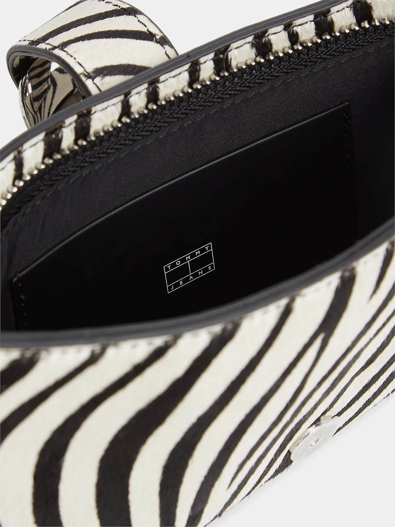 Сумки Tommy Hilfiger модель AW0AW18879-02W Фото