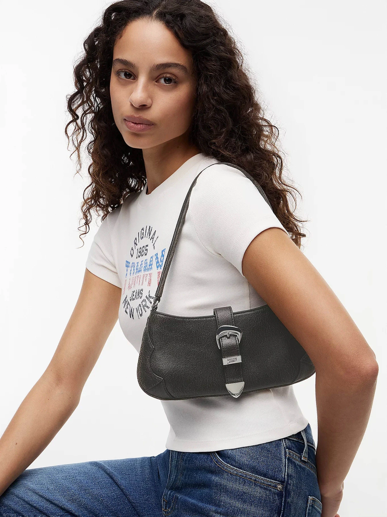 Сумки Tommy Hilfiger модель AW0AW18788-BDS Фото