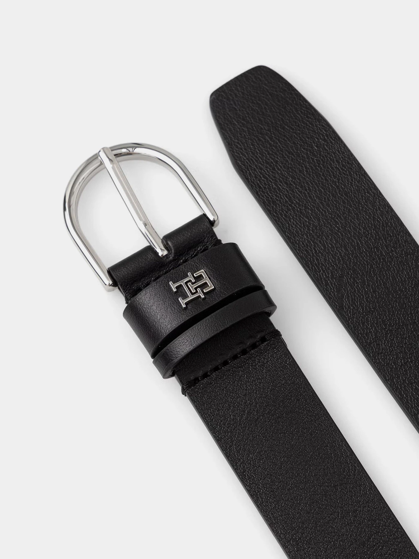 Ремені Tommy Hilfiger модель AW0AW18688-BDS Фото