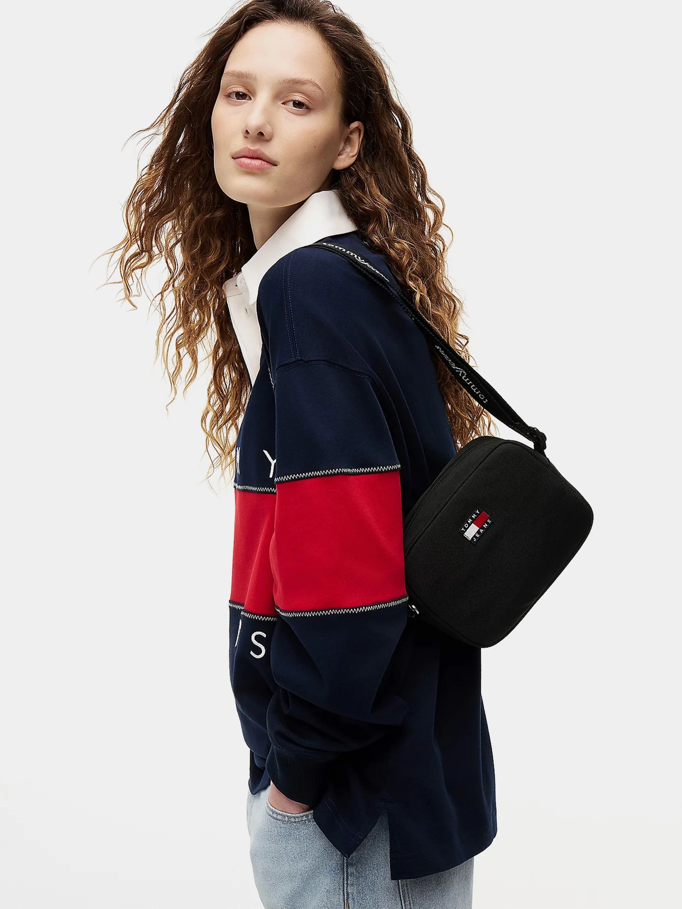 Сумки Tommy Hilfiger модель AW0AW18769-BDS Фото