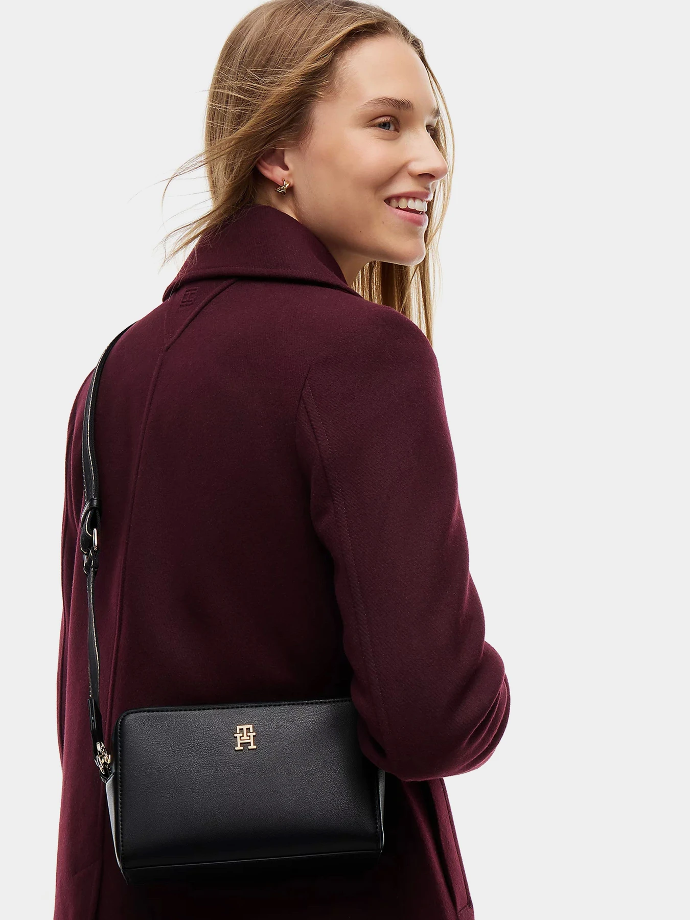 Сумки Tommy Hilfiger модель AW0AW19060-BDS Фото