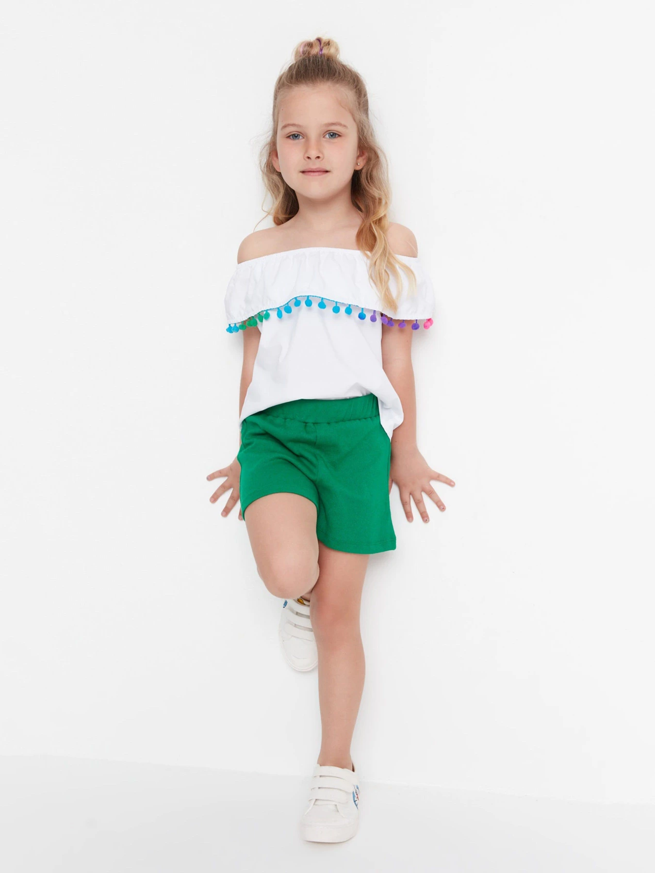 Шорты Trendyol модель TKDSS22SR00006/Yesil Шорты Trendyol модель TKDSS22SR00006/Yesil Фото