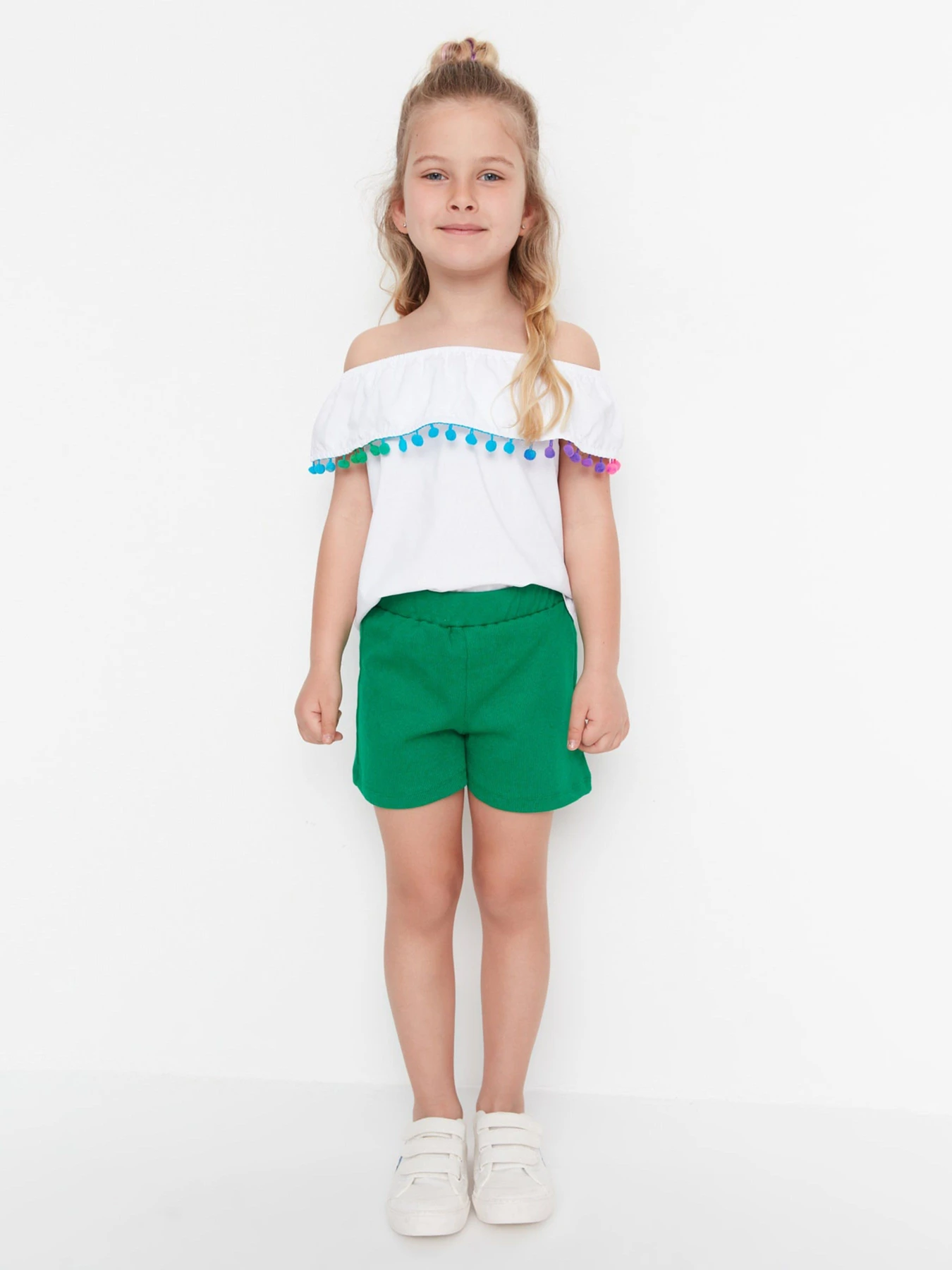 Шорты Trendyol модель TKDSS22SR00006/Yesil Шорты Trendyol модель TKDSS22SR00006/Yesil Фото