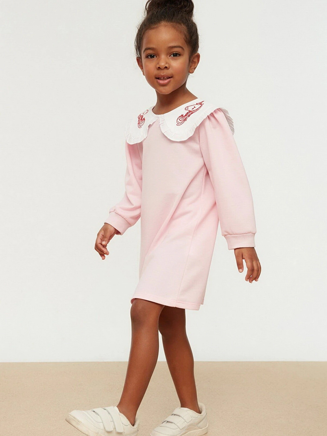 Платья Trendyol модель TKDSS22EL0069/Pembe Платья Trendyol модель TKDSS22EL0069/Pembe Фото
