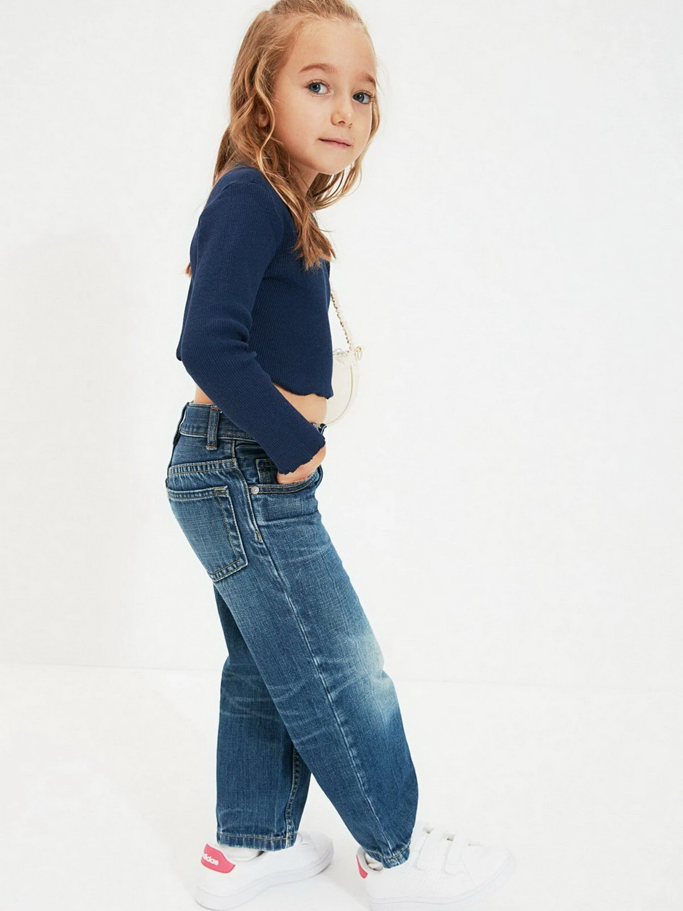 Свитры и кардиганы Trendyol модель TKDAW22BZ0696/Indigo Свитры и кардиганы Trendyol модель TKDAW22BZ0696/Indigo Фото