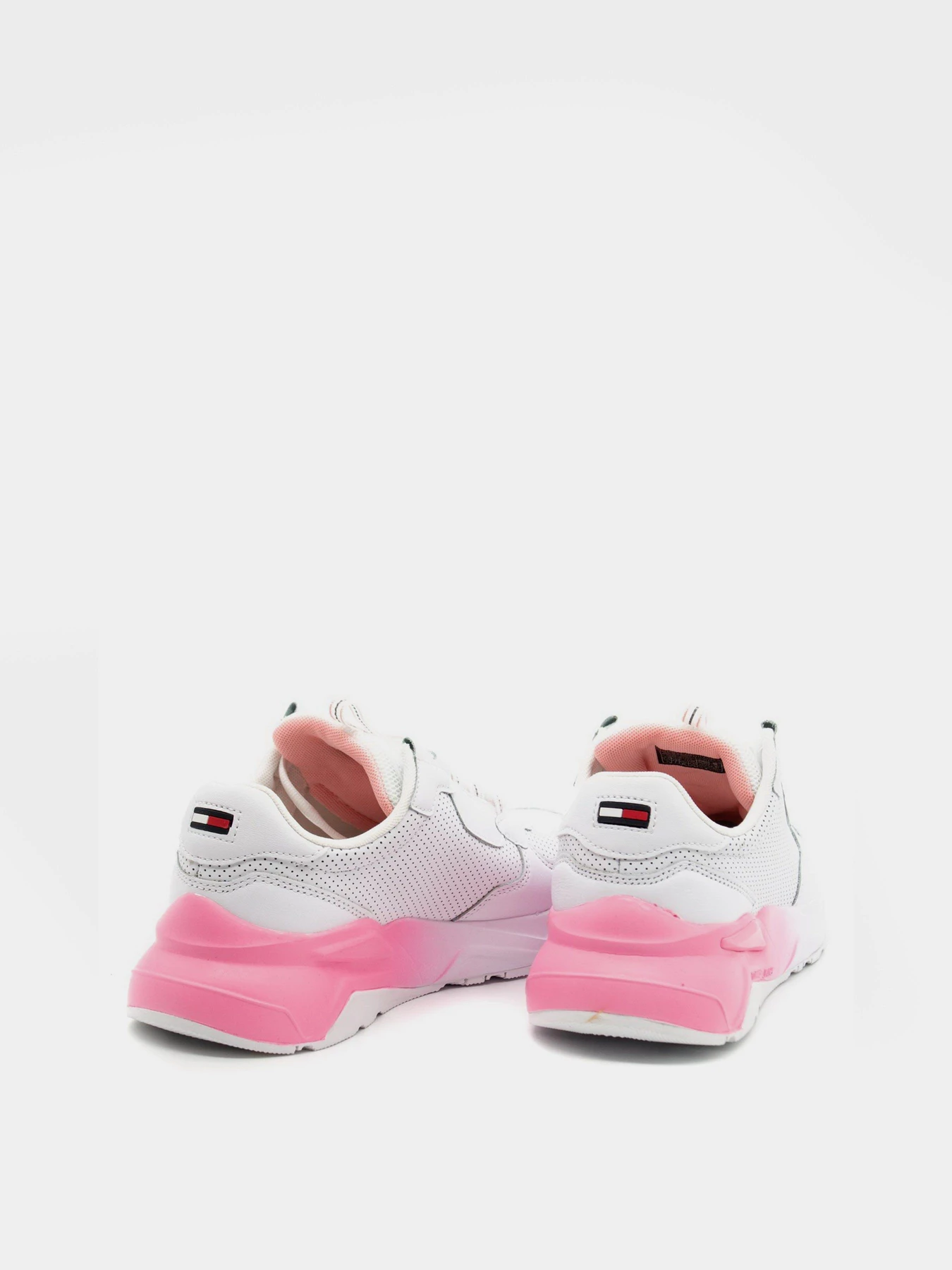 Кросівки Tommy Hilfiger Chunky Tech Gradient Runner модель EN0EN01293-YBS Кросівки Tommy Hilfiger Chunky Tech Gradient Runner модель EN0EN01293-YBS Фото