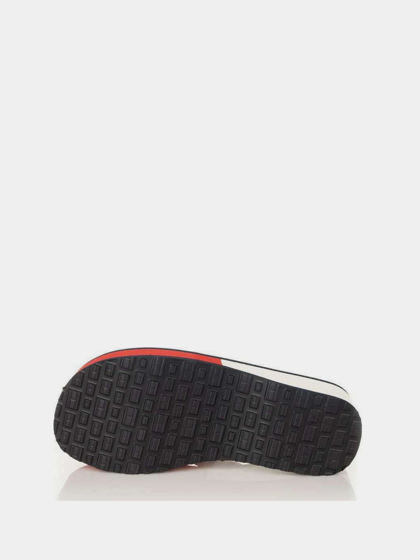 Шлёпанцы Tommy Hilfiger Flag Webbing High Beach модель EN0EN01303-C87 Шлёпанцы Tommy Hilfiger Flag Webbing High Beach модель EN0EN01303-C87 Фото