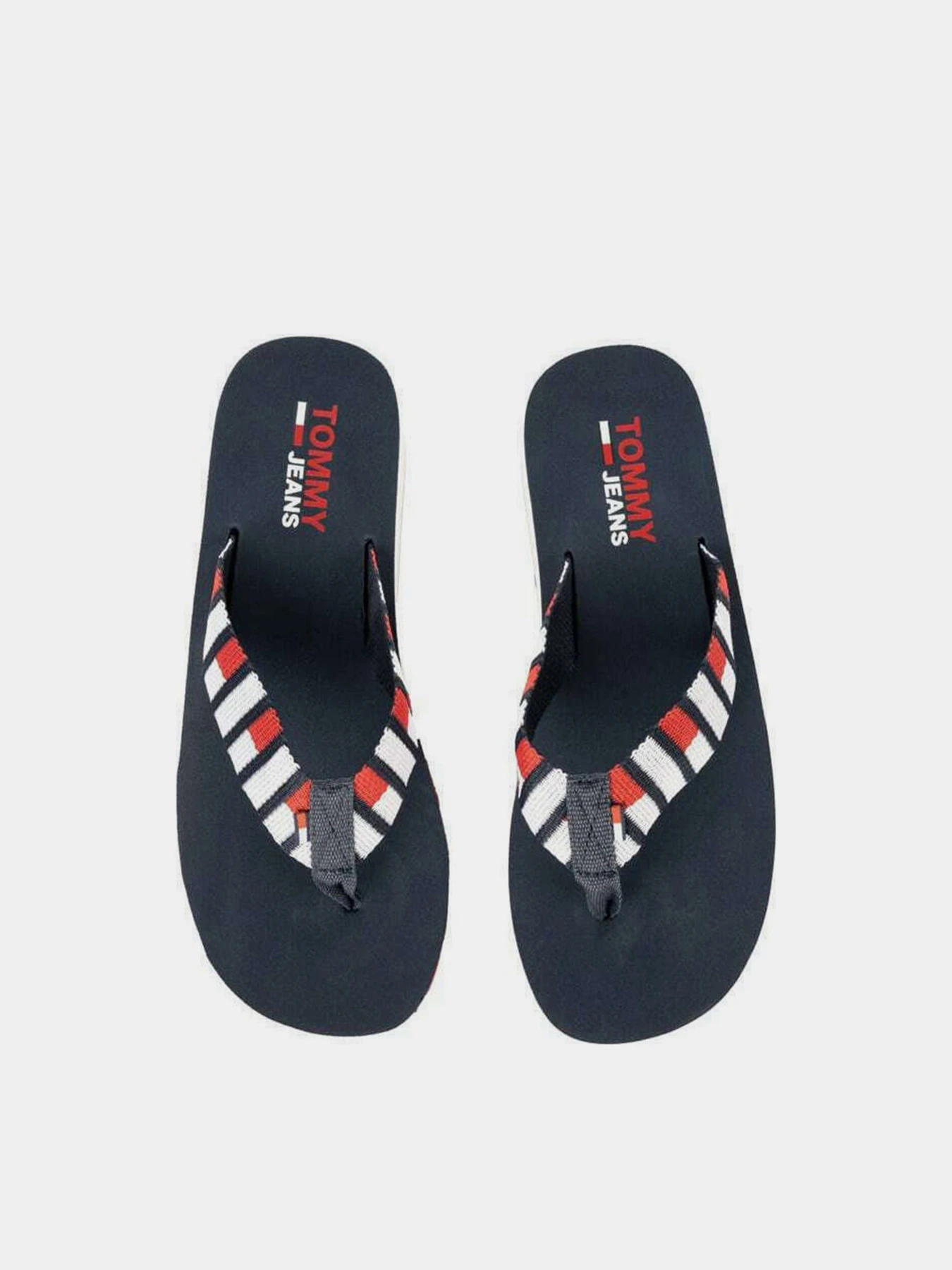 Шлёпанцы Tommy Hilfiger Flag Webbing High Beach модель EN0EN01303-C87 Шлёпанцы Tommy Hilfiger Flag Webbing High Beach модель EN0EN01303-C87 Фото
