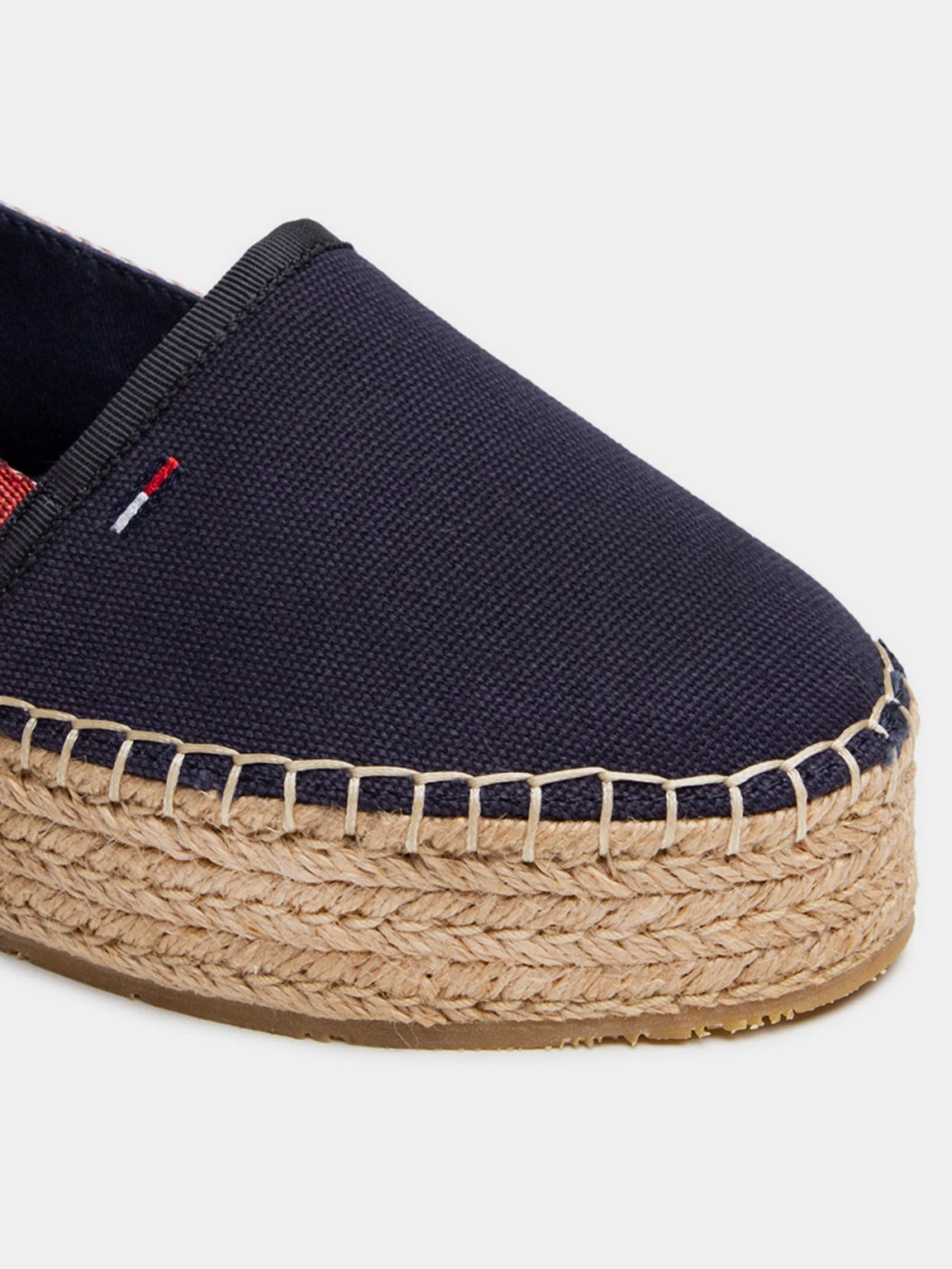 Слипоны и мокасины Tommy Hilfiger модель EN0EN01376-C87 Слипоны и мокасины Tommy Hilfiger модель EN0EN01376-C87 Фото