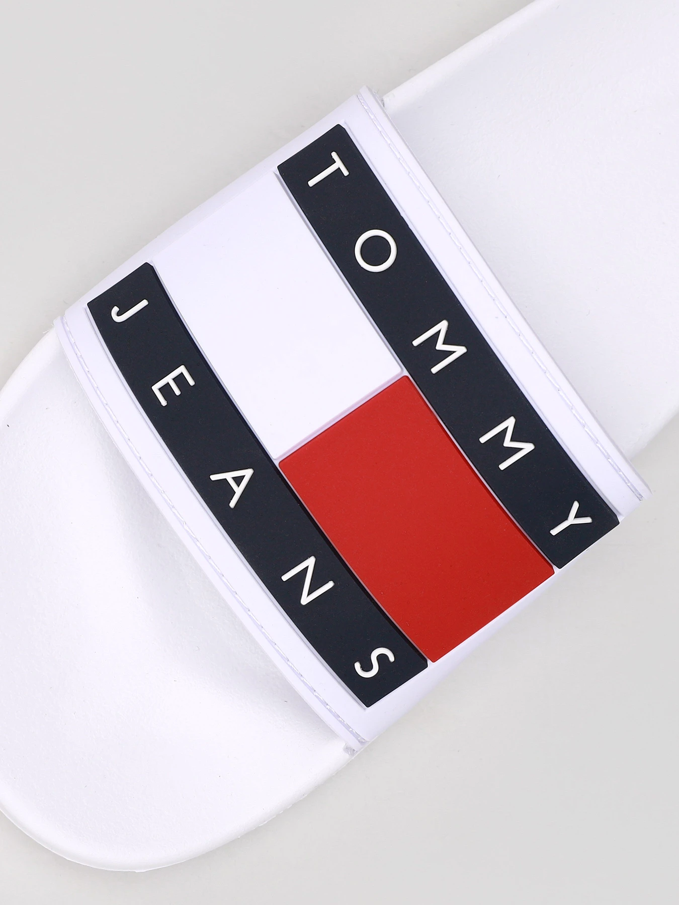 Шльопанці Tommy Hilfiger модель EN0EN01378-YBR Фото