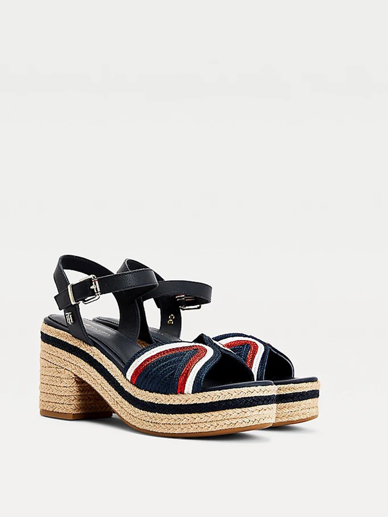 Босоножки Tommy Hilfiger модель FW0FW05611-0GY Босоножки Tommy Hilfiger модель FW0FW05611-0GY Фото