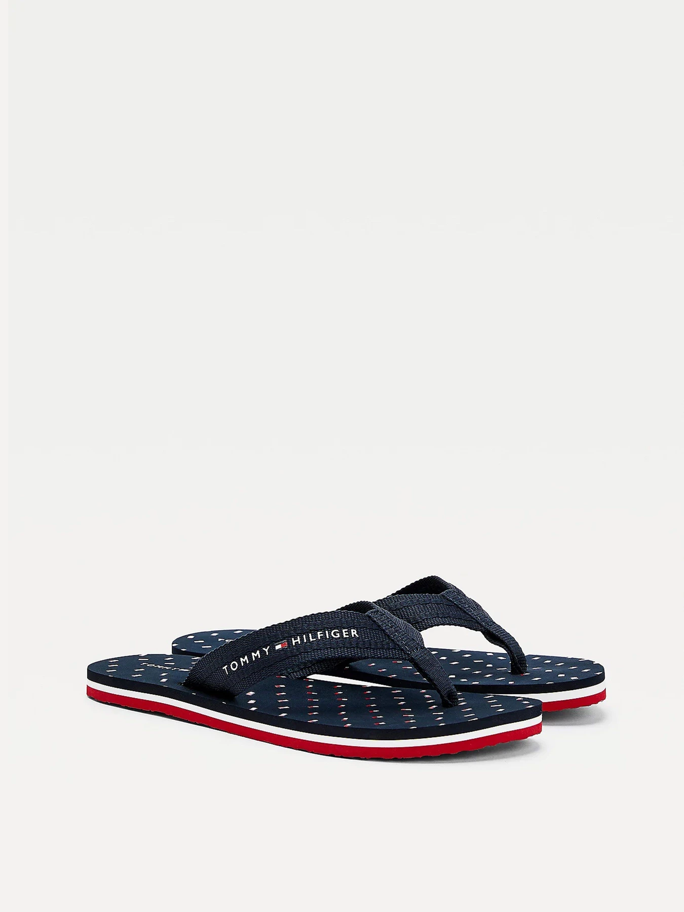 Шлёпанцы Tommy Hilfiger модель FW0FW05663-DW5 Шлёпанцы Tommy Hilfiger модель FW0FW05663-DW5 Фото