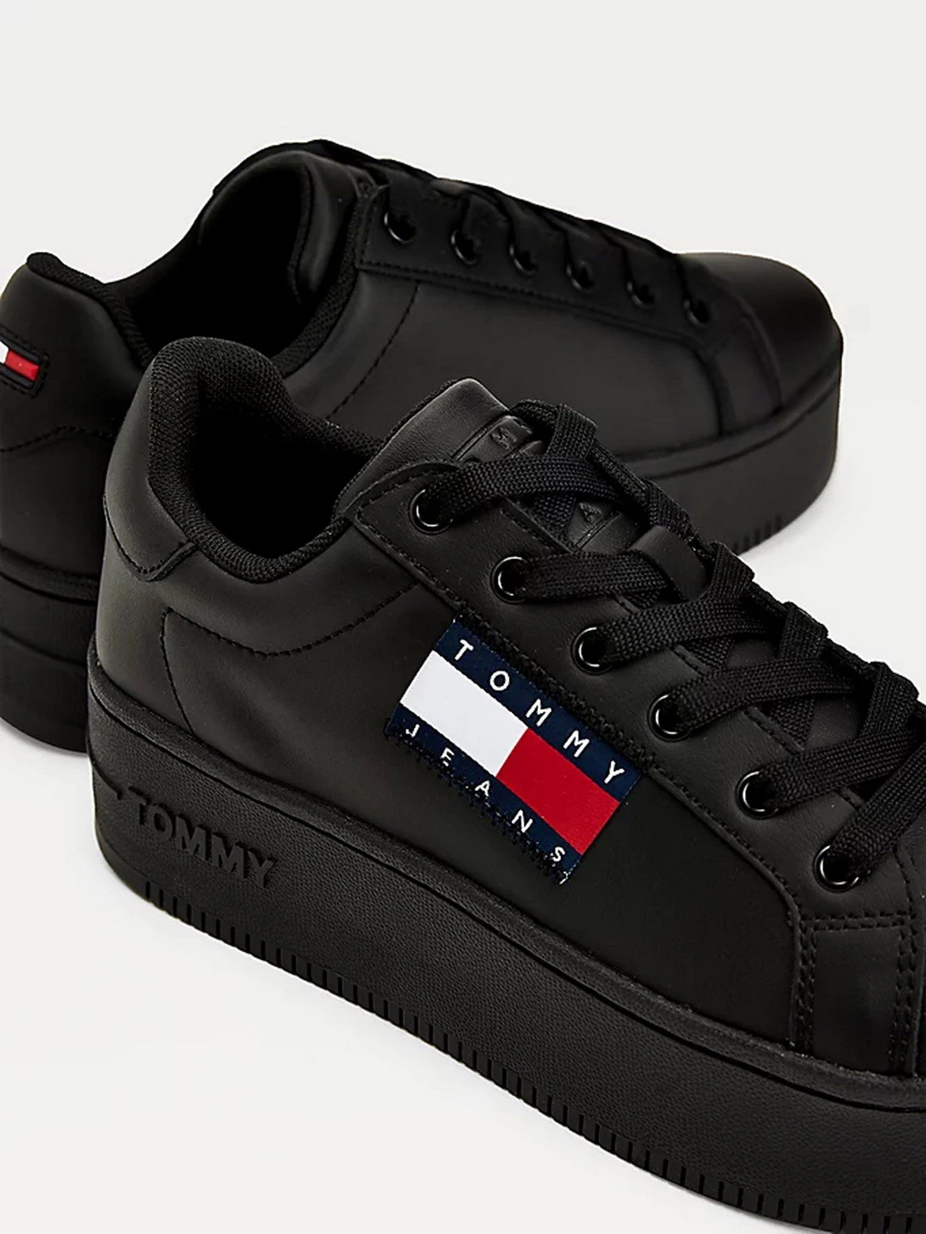 Кеды Tommy Hilfiger Flatform Flag Branding модель EN0EN01504-BDS Фото