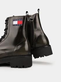 Ботинки и сапоги Tommy Hilfiger Badge Cleat Leather модель EN0EN01546-RBN Фото