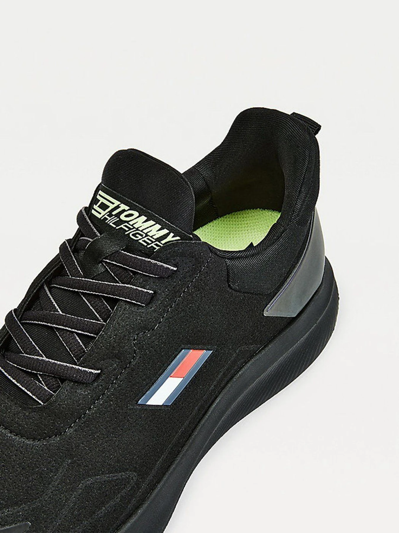 Кроссовки Tommy Hilfiger Perf Pro модель FC0FC00023-BDS Кроссовки Tommy Hilfiger Perf Pro модель FC0FC00023-BDS Фото
