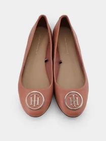 Туфли и лоферы Tommy Hilfiger ESSENTIAL LEATHER BALLERINAS модель FW0FW05782-SM8 Фото