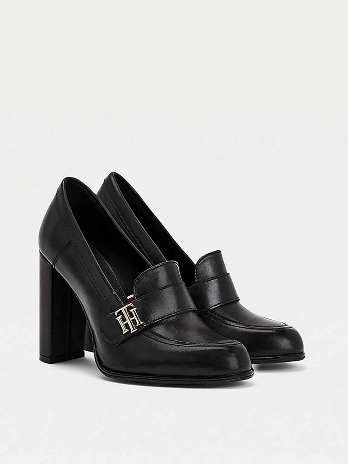 Туфли и лоферы Tommy Hilfiger ESSENTIAL HIGH HEEL COURT SHOES модель FW0FW05780-BDS Туфли и лоферы Tommy Hilfiger ESSENTIAL HIGH HEEL COURT SHOES модель FW0FW05780-BDS Фото