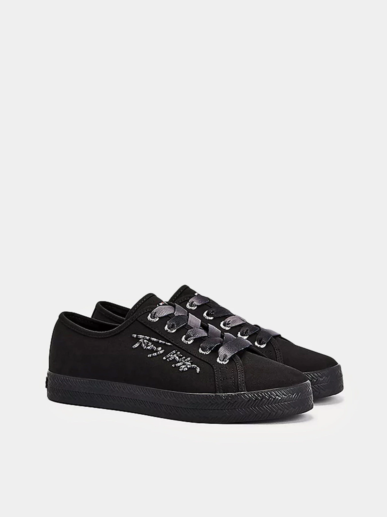 Кеды Tommy Hilfiger ESSENTIAL GRADIENT SIGNATURE LOGO TRAINERS модель FW0FW05802-BDS Кеды Tommy Hilfiger ESSENTIAL GRADIENT SIGNATURE LOGO TRAINERS модель FW0FW05802-BDS Фото
