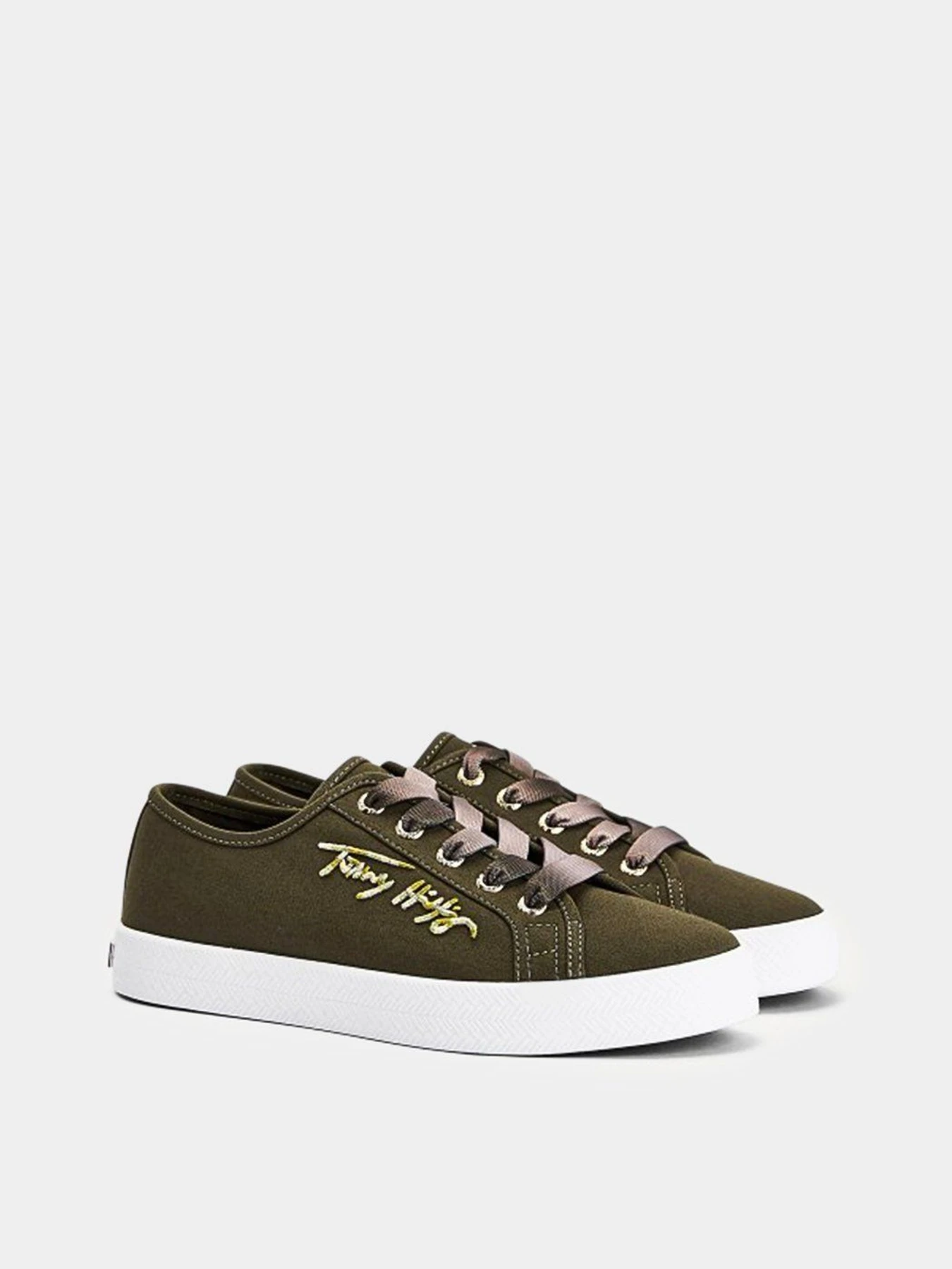 Кеды Tommy Hilfiger ESSENTIAL GRADIENT SIGNATURE LOGO TRAINERS модель FW0FW05802-RBN Кеды Tommy Hilfiger ESSENTIAL GRADIENT SIGNATURE LOGO TRAINERS модель FW0FW05802-RBN Фото