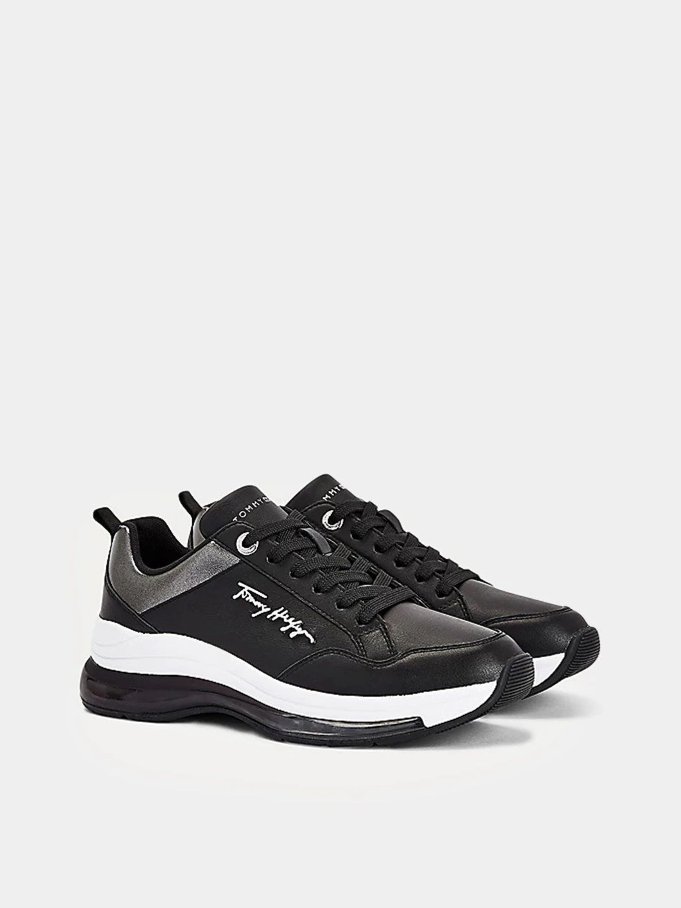 Кроссовки Tommy Hilfiger AIR BUBBLE SIGNATURE METALLIC TRAINERS модель FW0FW05797-BDS Кроссовки Tommy Hilfiger AIR BUBBLE SIGNATURE METALLIC TRAINERS модель FW0FW05797-BDS Фото
