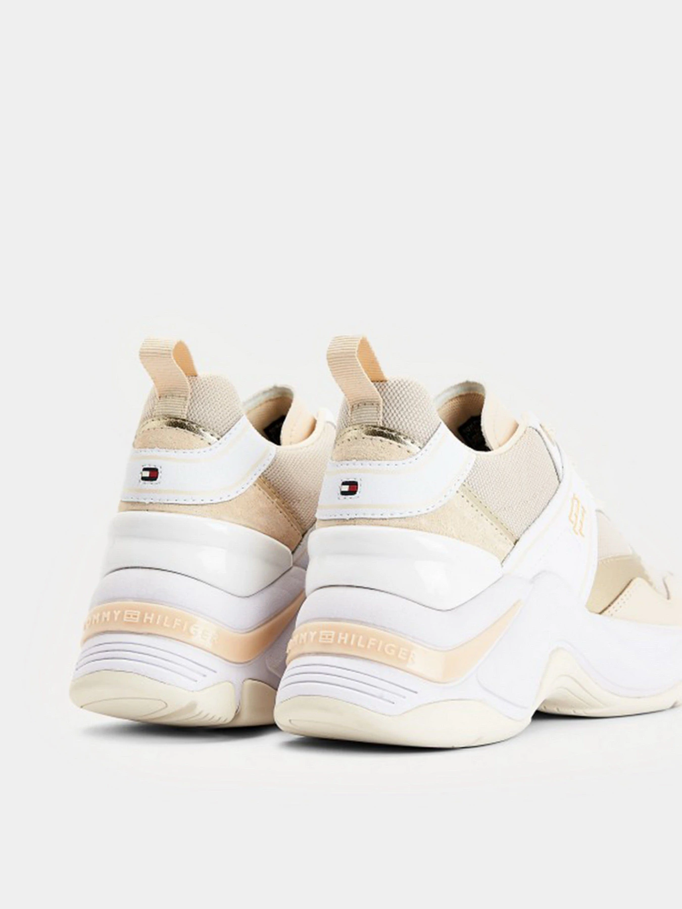 Кроссовки Tommy Hilfiger FASHION WEDGE TRAINERS модель FW0FW05799-AA8 Кроссовки Tommy Hilfiger FASHION WEDGE TRAINERS модель FW0FW05799-AA8 Фото
