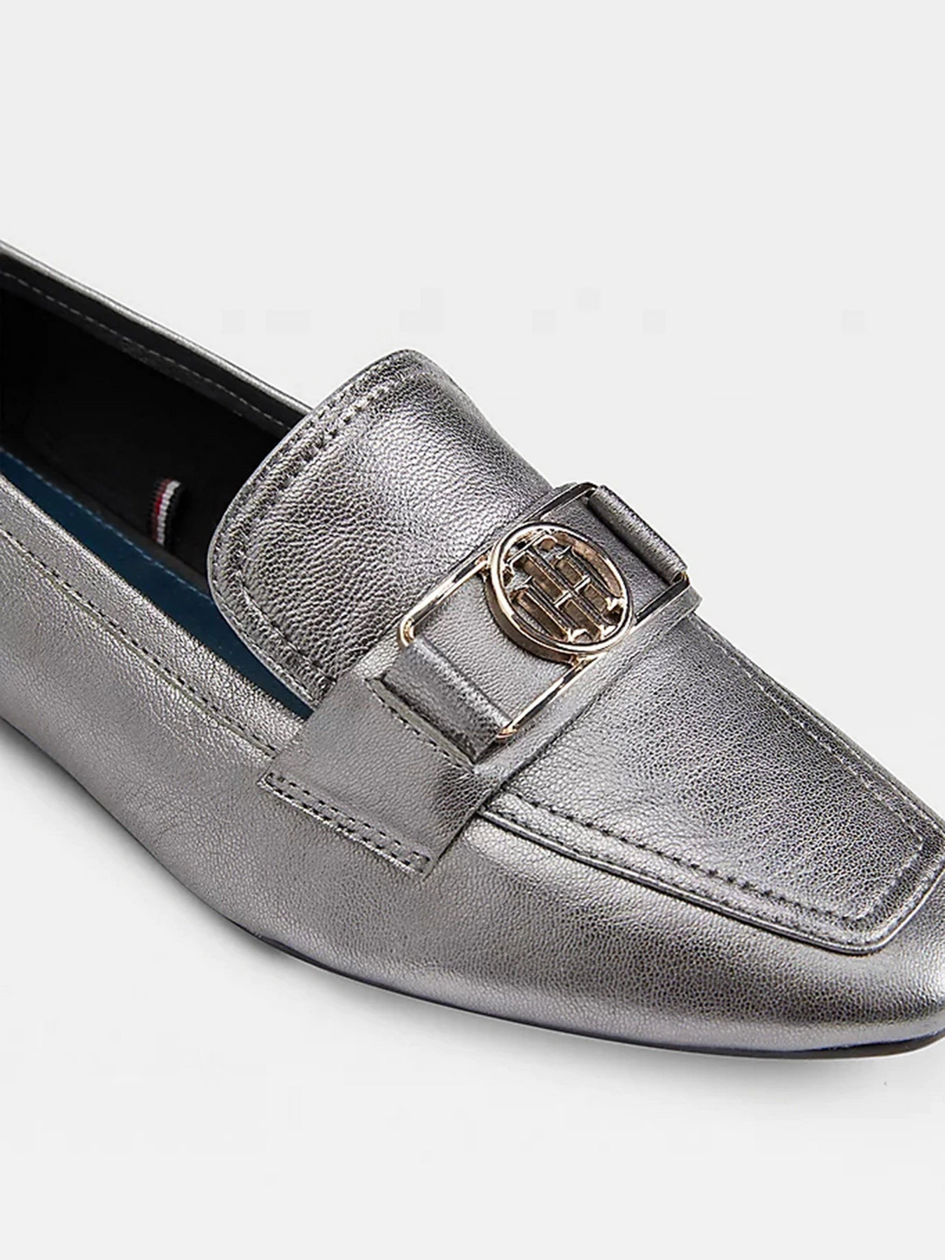 Туфли и лоферы Tommy Hilfiger ESSENTIAL модель FW0FW06124-0IN Туфли и лоферы Tommy Hilfiger ESSENTIAL модель FW0FW06124-0IN Фото